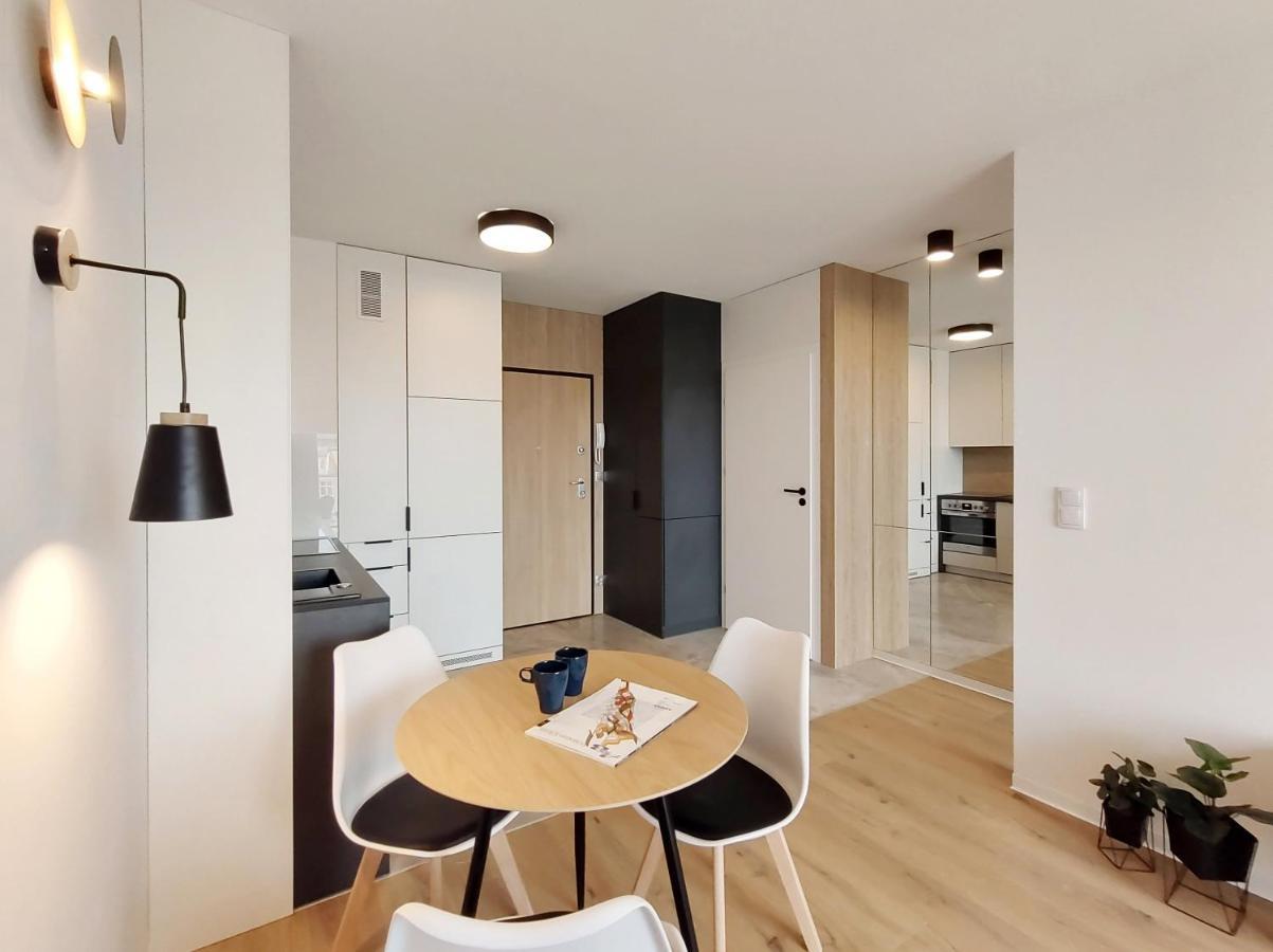 Apartment Jasny I Nowoczesny 3city W Centrum Gdanska By Renters Danzig